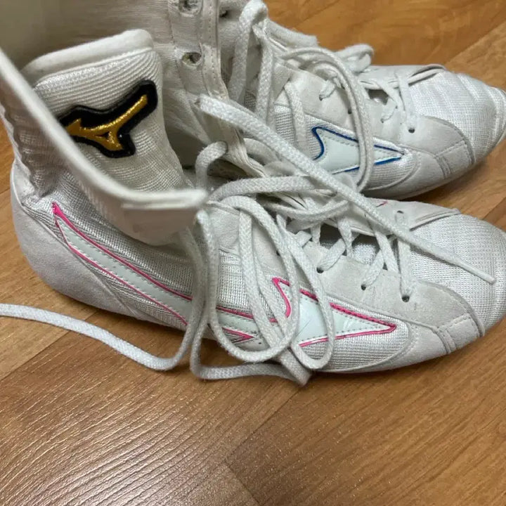 [BUNJANG] Mizuno Boxing Shoes White Lace-Up Size 250 / 미즈노 복싱화