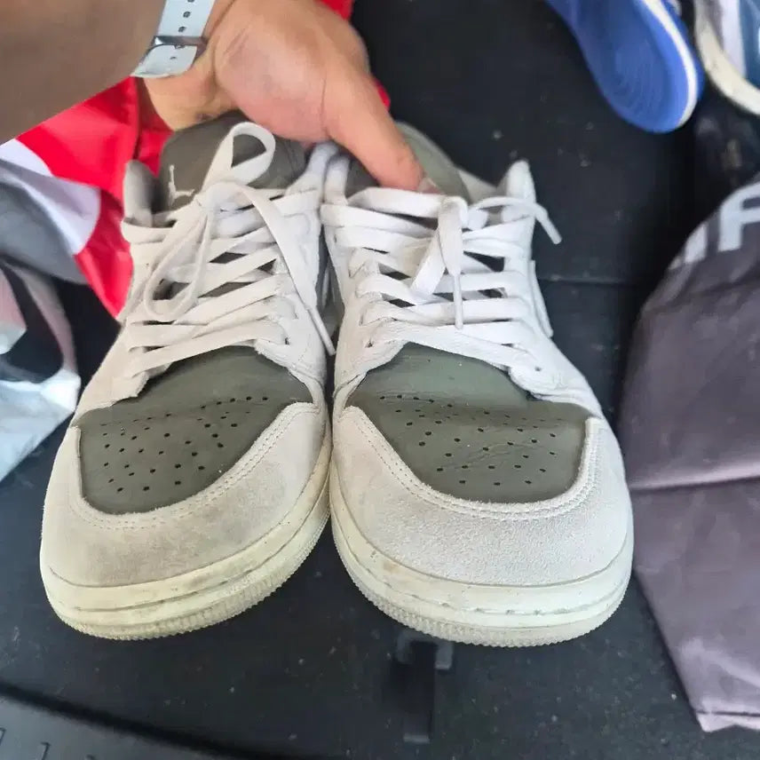 [BUNJANG] Air Jordan 1 Low SE Medium Olive / 조던 1 로우SE  미디움 올리브 세일 275
