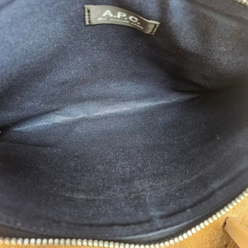[BUNJANG] A.P.C. Navy Canvas Pouch / A.P.C. 파우치 네이비
