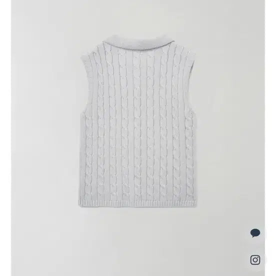 [SOLD OUT] 윤슬샵 mer cable knit top 스카이블루 케이블 니트 탑 조끼