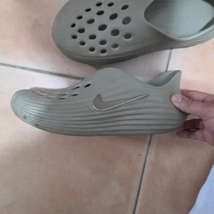 [BUNJANG] Nike ReactX Rejuvenate Beige Sandals 255 / 나이키 리액트X 리주버네이트 베이지 255