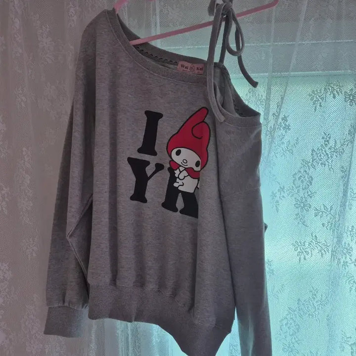 [BUNJANG] Wai Kei My Melody Collaboration Sweatshirt / wai kei 마이멜로디 콜라보 맨투맨