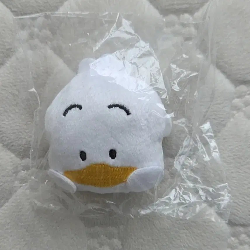 [BUNJANG] Sanrio Ahirunopekkle Plush Badge / [정품] 산리오 아히루노페클 인형 뱃지