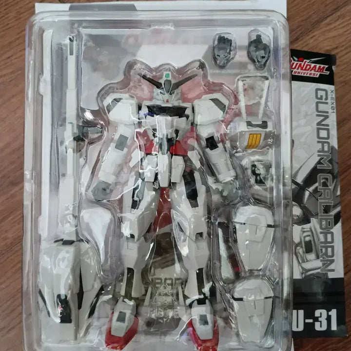[BUNJANG] Bandai Gundam Universe Gundam Calibarn GU-31 Figure / 반다이 건담 유니버스 건담 캘리번 GU-31 CALIBARN