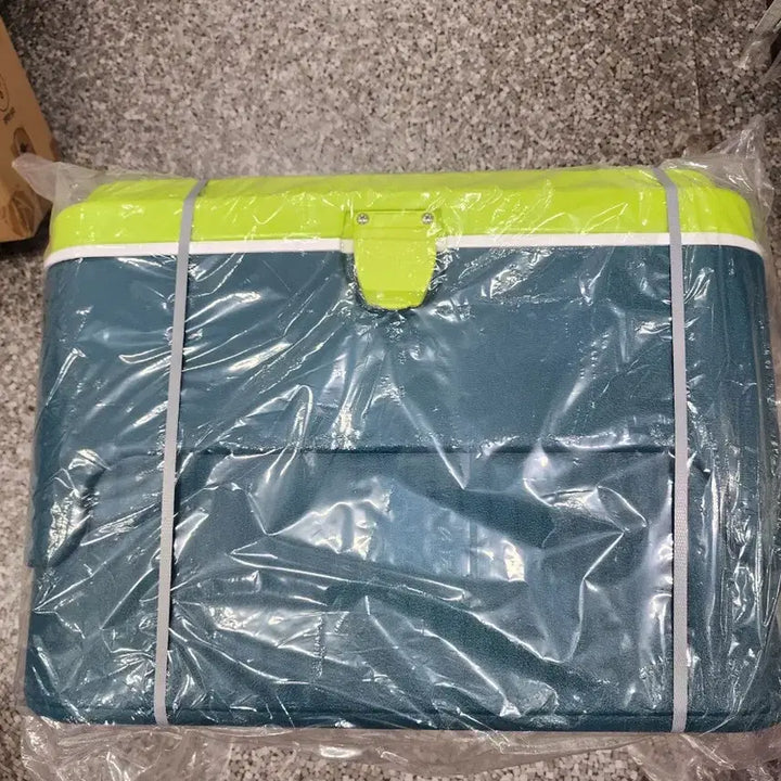 [BUNJANG] Korean Made 66L Ice Box Cooler (New, Unsealed) / *새상품미개봉* 국산 아이스박스 66리터