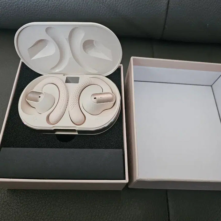 [BUNJANG] Maya Studio Airgen 24 Wireless Earphones / 마야 스튜디오 에어젠 24 무선 이어폰