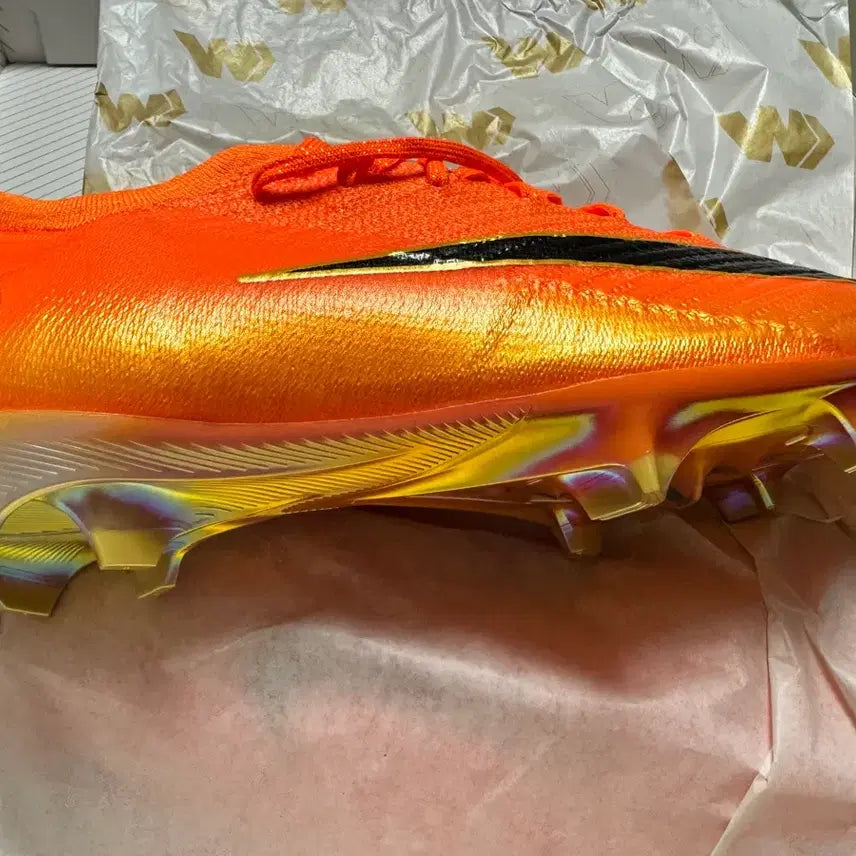 [BUNJANG] Nike Mercurial Vapor 16 FG Total Orange Limited Edition Soccer Cleats (265mm) / 나이키 머큐리얼 베이퍼 16 FG 265 토탈 오렌지 한정판