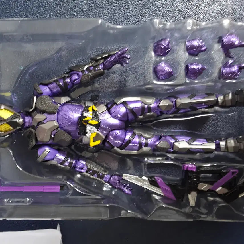 [BUNJANG] SHF Kamen Rider Zero-One Horobi, Ark Scorpion Bundle Set (Sealed) / SHF 가면라이더 제로원 /호로비, 아크스콜피온(미개봉) 일괄