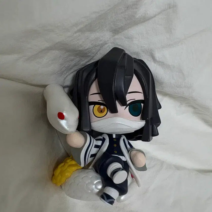 [BUNJANG] Kimetsu no Yaiba Obanai Iguro Pop Mart Figure / 귀멸의 칼날 귀칼 팝마트 오바나이 피규어