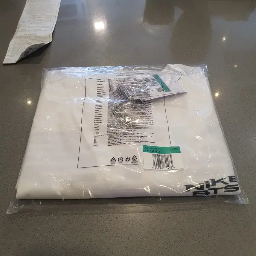 [BUNJANG] Nike x BTS World Tour Arirang Edition T-Shirt White XL / 나이키 x BTS 반팔티 화이트 XL 110 새상품