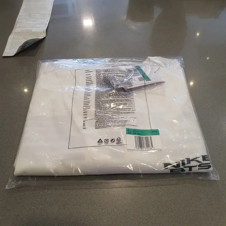 [BUNJANG] Nike x BTS World Tour Arirang Edition T-Shirt White XL / 나이키 x BTS 반팔티 화이트 XL 110 새상품