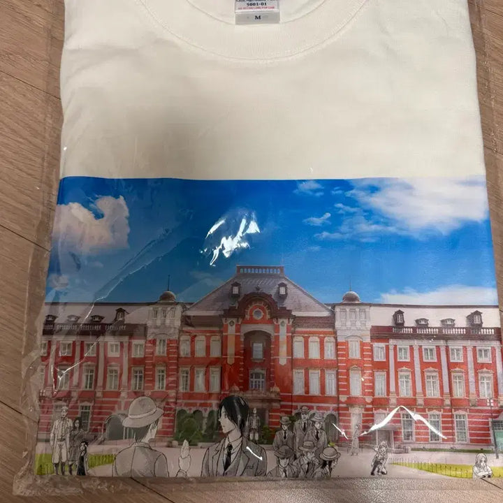 [BUNJANG] Attack on Titan Tokyo Station Collaboration Short Sleeve T-Shirt (Size M) / 진격의거인 도쿄역 콜라보 M반팔