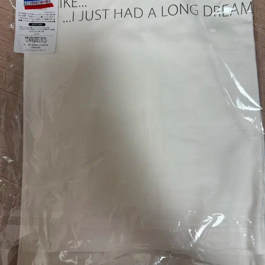 [BUNJANG] Attack on Titan Tokyo Station Collaboration Short Sleeve T-Shirt (Size M) / 진격의거인 도쿄역 콜라보 M반팔