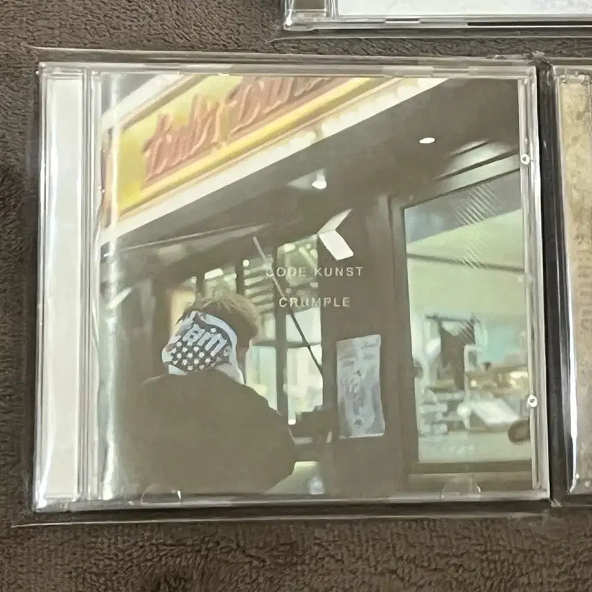 [BUNJANG] Code Kunst 2nd Album Crumble / 코드쿤스트 2집 Crumble