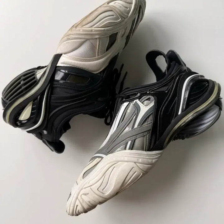 [BUNJANG] Balenciaga Tyrex Sneakers Black White Size 37 / [240] 발렌시아가 타이렉스 블랙 화이트