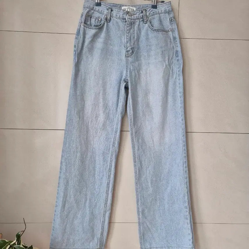 [SOLD OUT] 노운베러 세미스트레이트 데님 팬츠 m