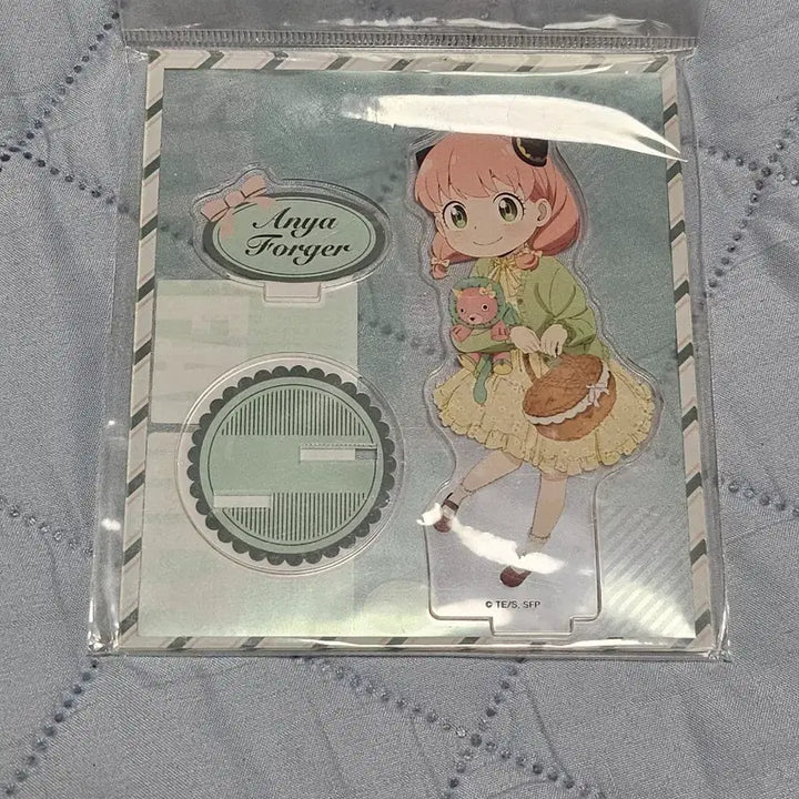 [BUNJANG] Spy x Family Anya Forger 4 Seasons Acrylic Stand / 스파이 패밀리 아냐 포저 4계절 아크릴 스탠드