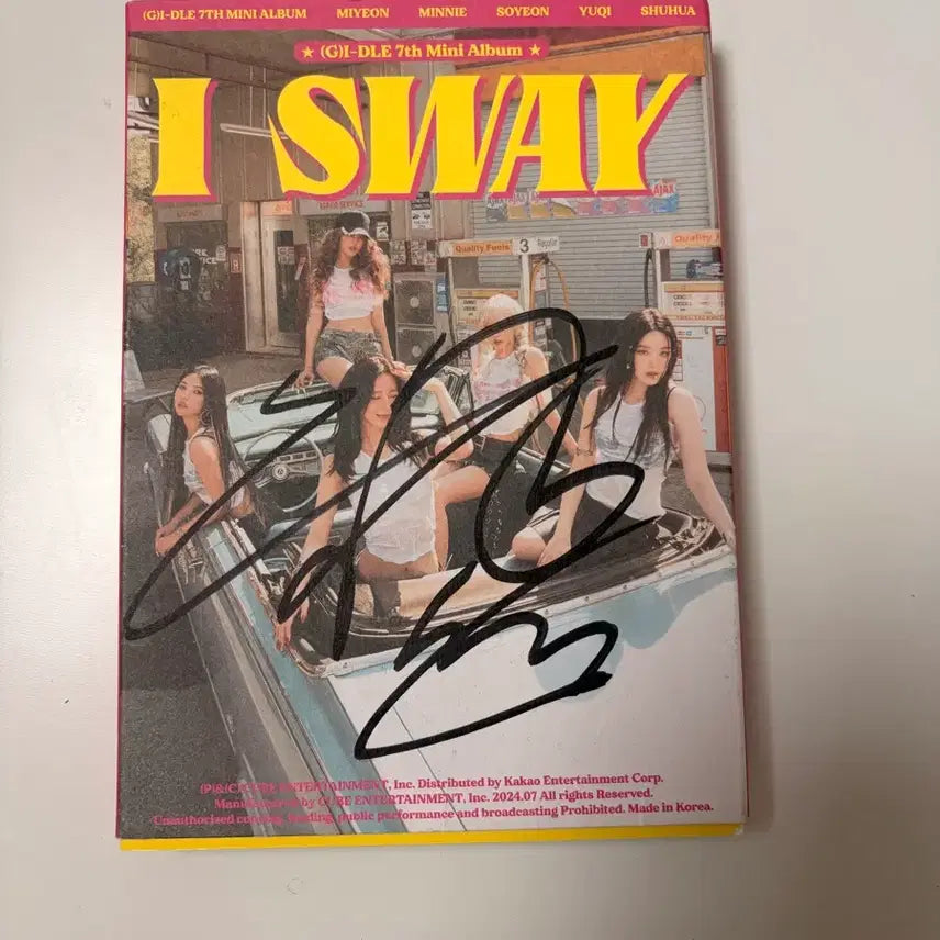 [BUNJANG] G)I-DLE Signed Album Mint Condition / 아이들 싸인 앨범(하자 없음)