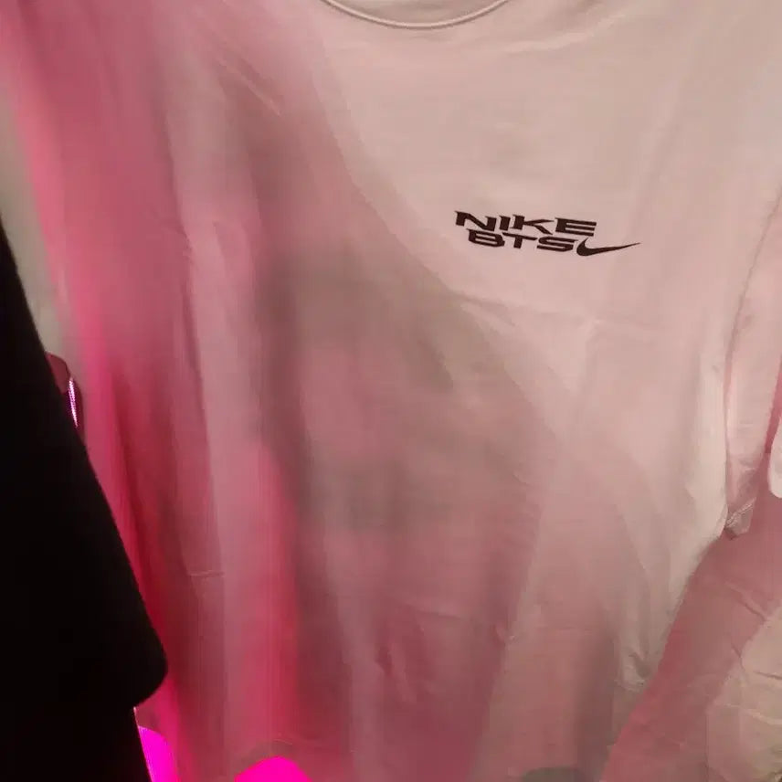 [BUNJANG] Nike x BTS Collaboration White T-Shirt / nike  BTS  L 105 반팔 흰색