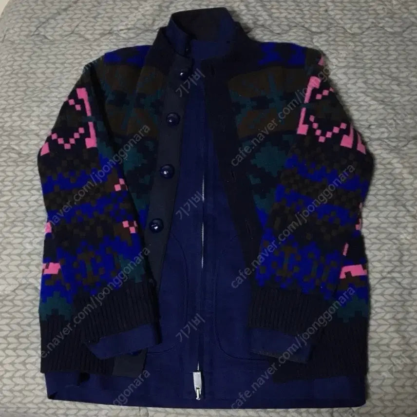 [BUNJANG] Sacai Pixel Knit Zip-up Cardigan (Size 100-105) / 공유 사카이 니트 픽셀 집업 가디건(100-105)