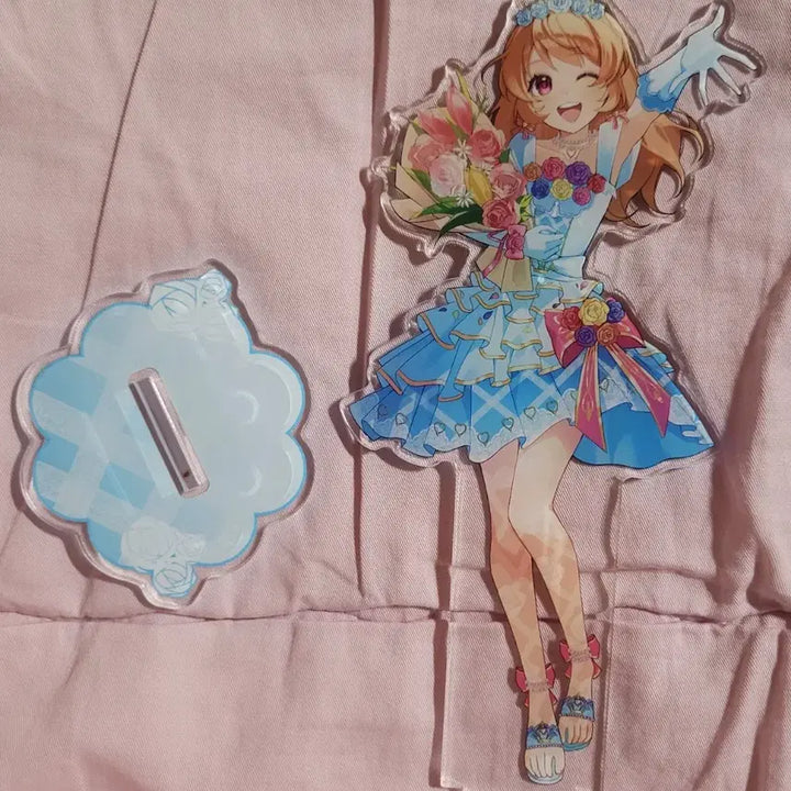 [BUNJANG] Aikatsu! Akari Hoshino Acrylic Stand / 아이카츠 아이엠스타 비공굿 아카리 하늘 아크릴 스탠드 원가 이하 판매