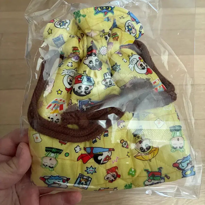 [BUNJANG] Crayon Shin-chan Drawstring Pouch / 짱구 복조리 파우치