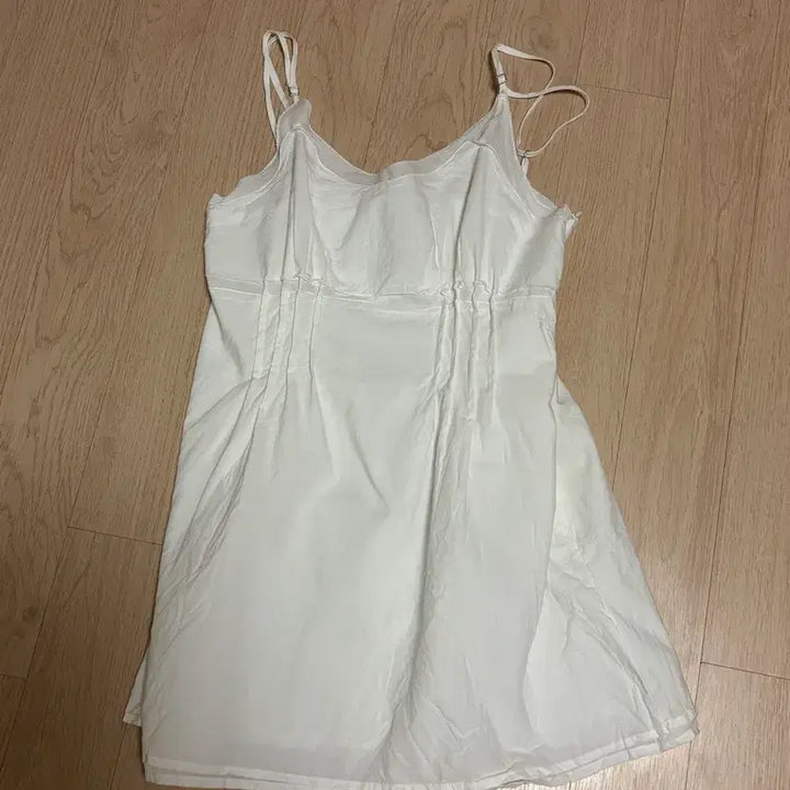 [BUNJANG] Poeto Minita Pure Dress / 포에토 미니타 퓨어 드레스