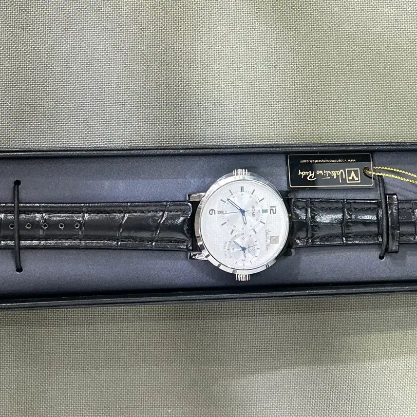 [SOLD OUT] 발렌티노루디 새상품 시계 VR8805