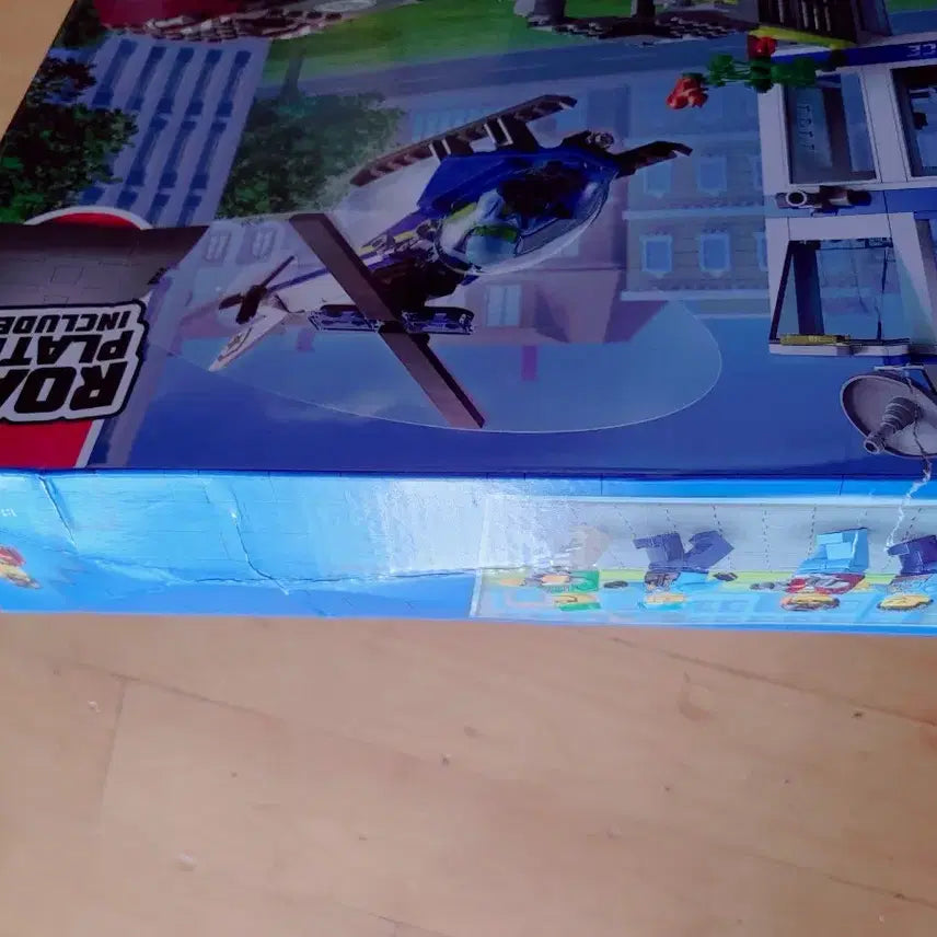 [BUNJANG] Lego 60316 Police Station (New, Box Damage) / *박스손상*(미개봉)(정품) 레고 60316 경찰서 팝니다.