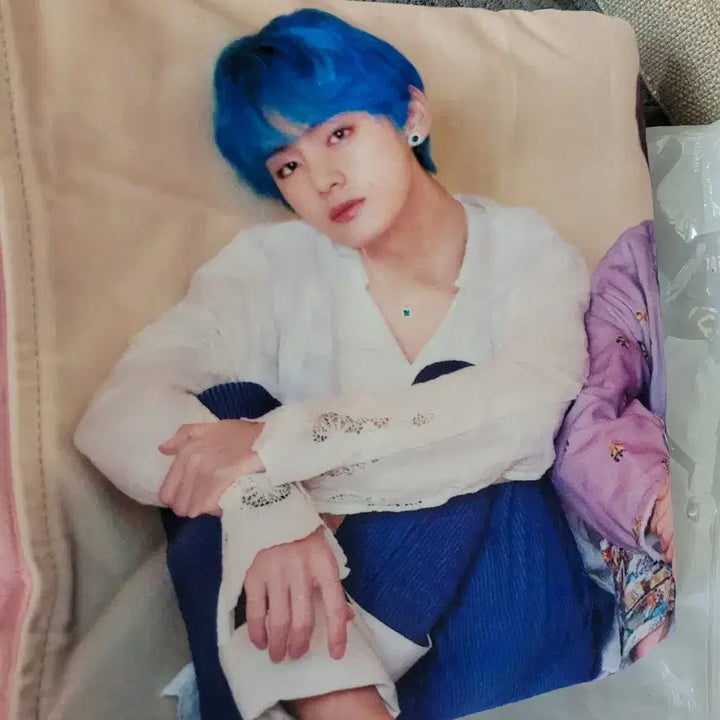 [BUNJANG] BTS BWL POP-UP Official Goods Blanket / BTS -굿즈 POP-UP OFFICIAL GOODSBWL BLANKE