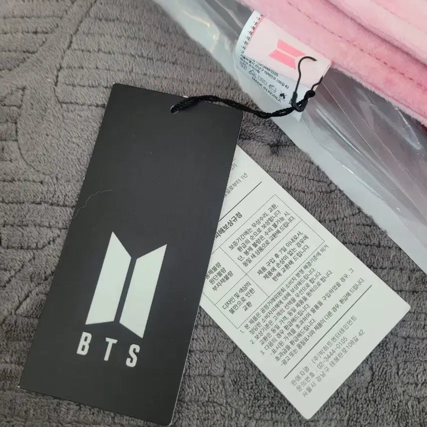 [BUNJANG] BTS BWL POP-UP Official Goods Blanket / BTS -굿즈 POP-UP OFFICIAL GOODSBWL BLANKE