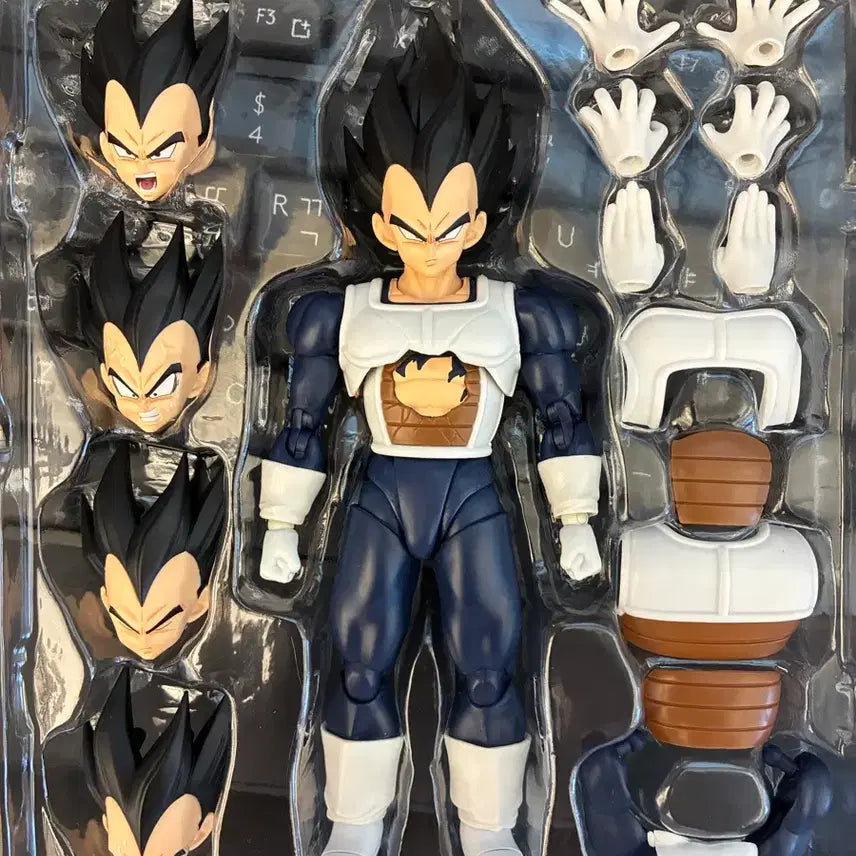 [SOLD OUT] (택포8.4)shf 드래곤볼 구 전투복 베지터