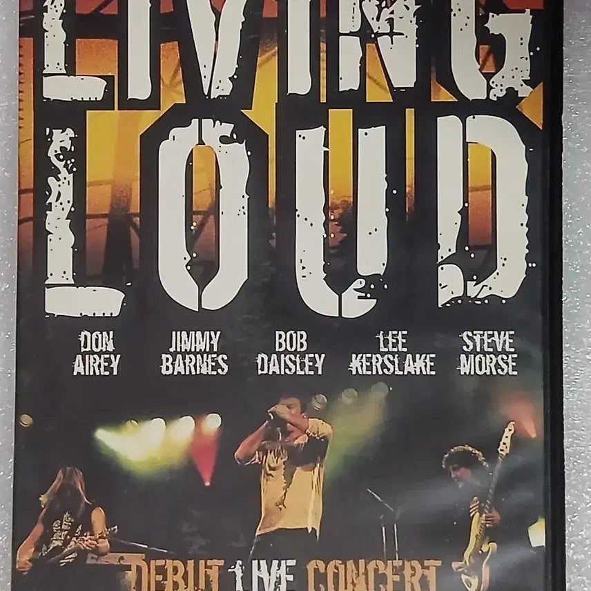 [BUNJANG] Living Loud 2004 Debut Live Concert DVD / (영상) DVD 리빙 라우드 데뷔 라이브 콘서트 2004