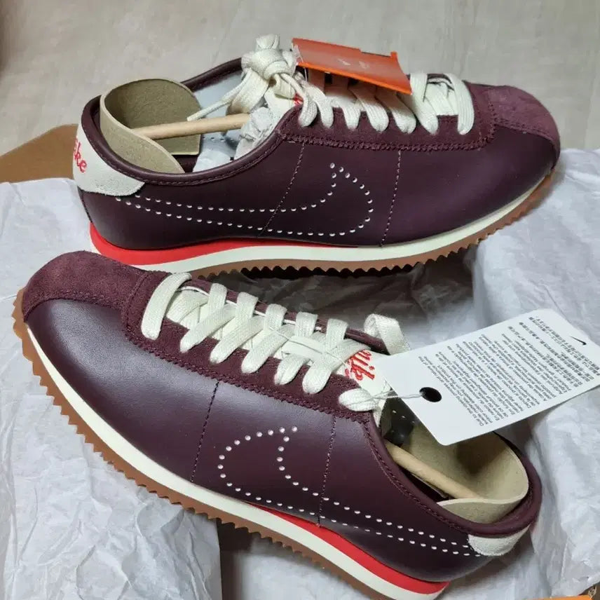 [SOLD OUT] (여성용 매장 정품) 나이키 코르테즈 LT 버건디 (230/235/240