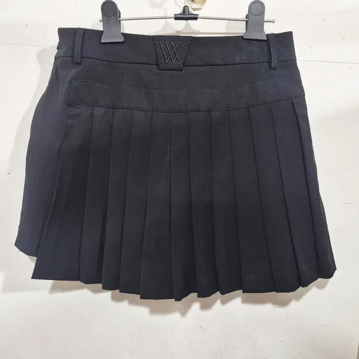 [BUNJANG] ANEW Golf Summer Pleated Skort Black / ANEW 어뉴 골프 썸머 플리츠 치마바지 블랙