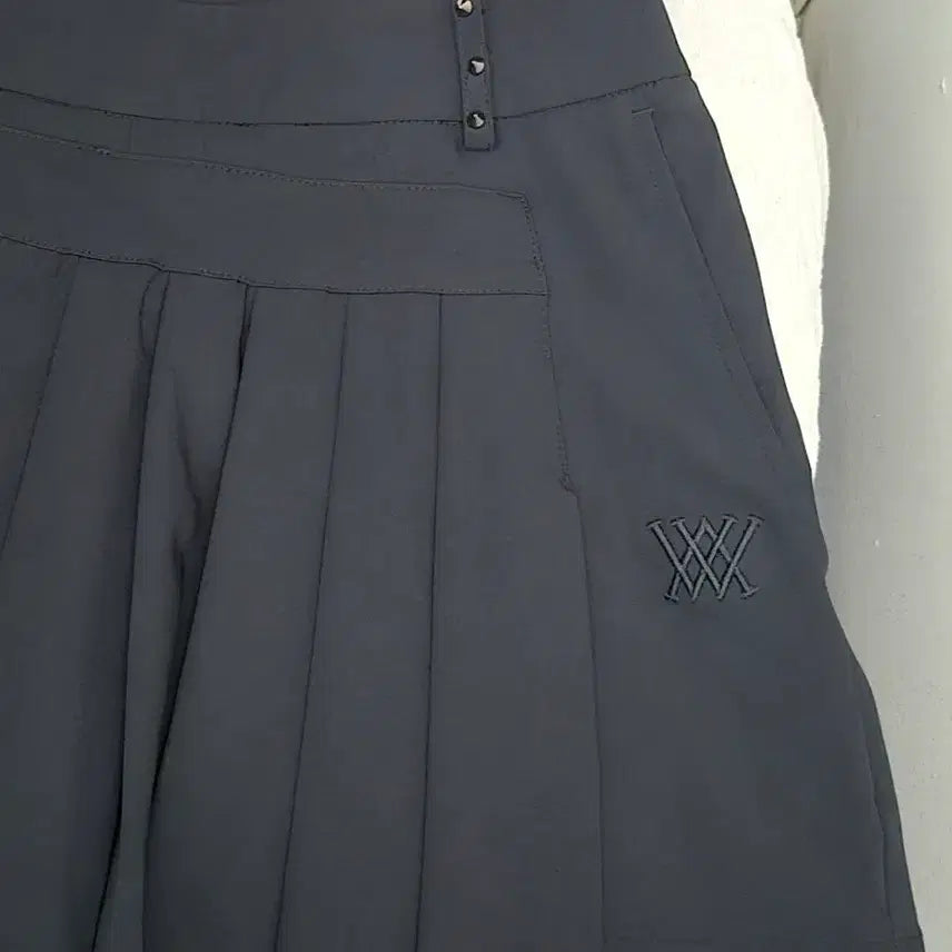[BUNJANG] ANEW Golf Summer Pleated Skort Black / ANEW 어뉴 골프 썸머 플리츠 치마바지 블랙