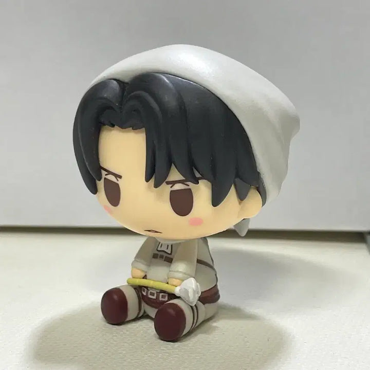 [BUNJANG] Attack on Titan Ichiban Kuji Chokonokko Secret Levi Figure / 진격의 거인/ 시크릿 리바이/벽 밖의 세계/ 초코노코/제일복권