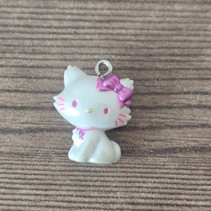 [BUNJANG] Vintage 2004 Charmmy Kitty Hokkaido Lavender Kitty Strap Charm / 고전 챠미키티 홋카이도 라벤더 키티스트랩 킽스 알맹이