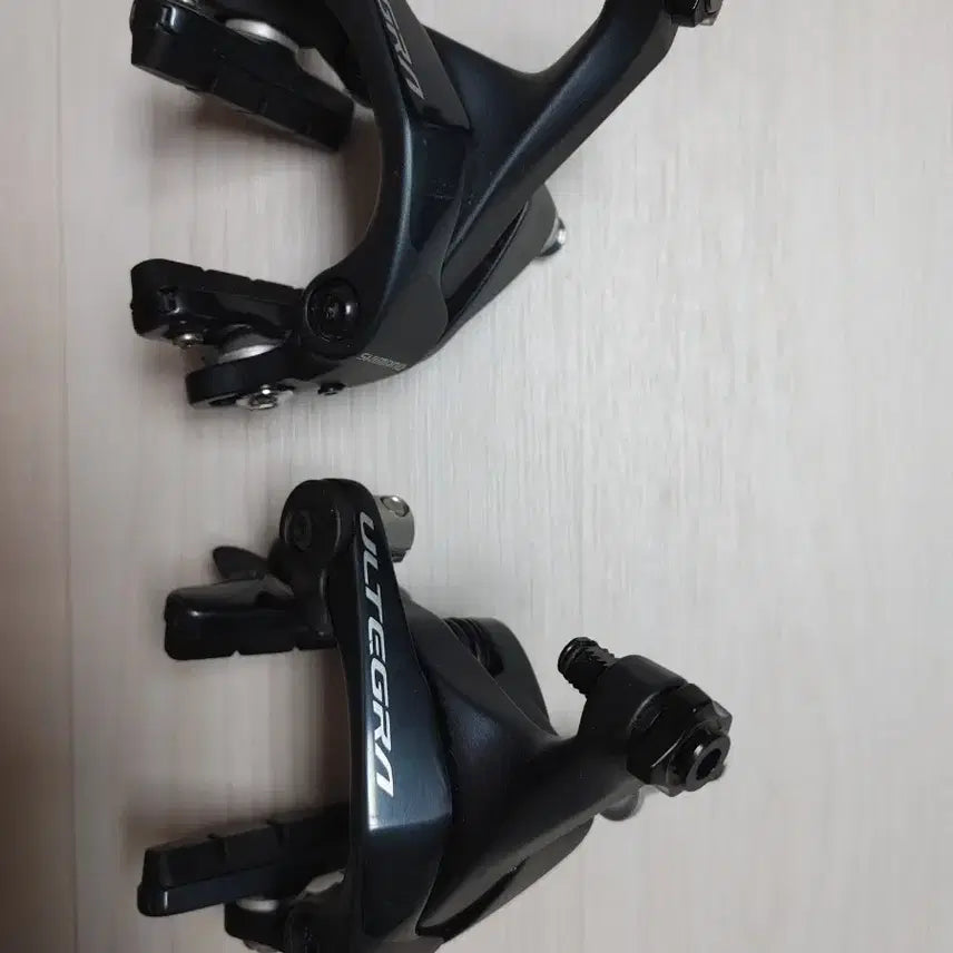[BUNJANG] Shimano Ultegra PD-R8000 Brake Set (Front &amp; Rear) with Brake Pads / (상태A급) 시마노 울테그라(pd-r8000)앞뒤 브레이크셋(브레이크패드