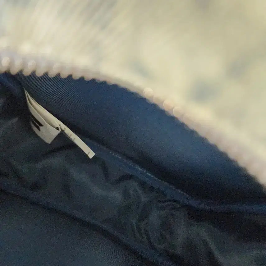 [BUNJANG] BTS J-Hope Artist-Made Collection Denim Shoulder Bag / by bts 제이홉  도토리 가방