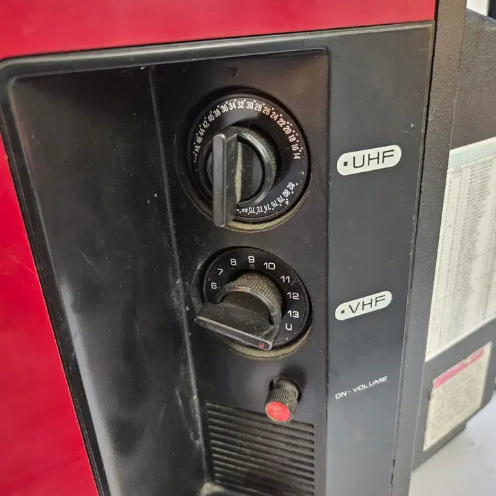 [BUNJANG] Daewoo Vintage Red Television / 대우 빈티지 TV 적색