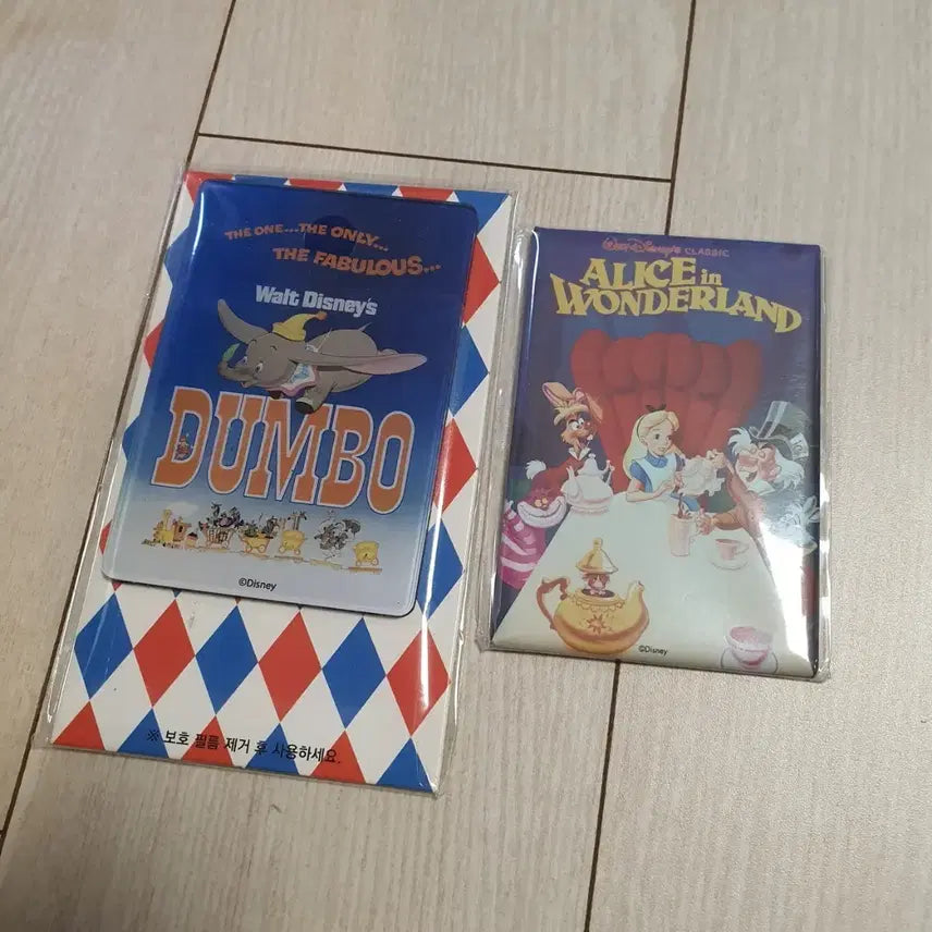 [BUNJANG] Disney Alice &amp; Dumbo Magnet Badge Bundle Set / 일괄)씨네샵 디즈니 굿즈 자석 뱃지 앨리스,덤보