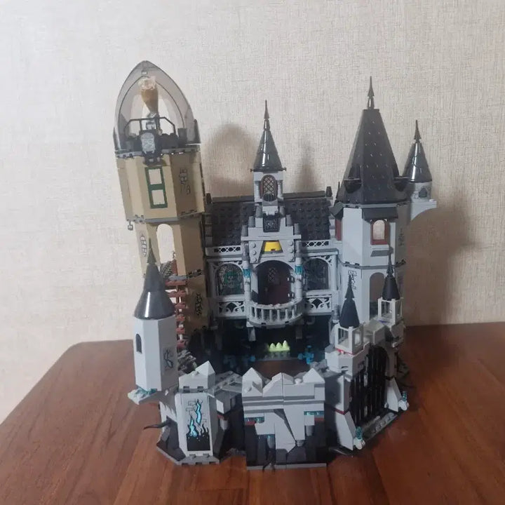 [BUNJANG] LEGO Hidden Side Mystery Castle Building Set / 히든사이드 미스터리 캐슬 레고