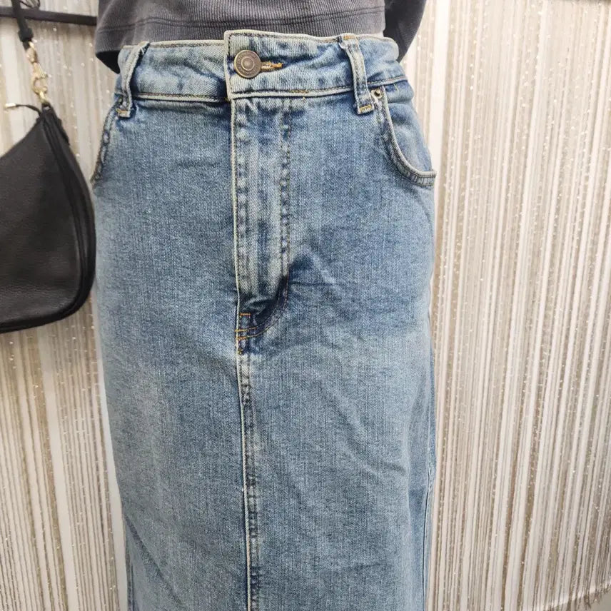 [BUNJANG] Zara Long Denim Skirt Vintage Hem Size 28 / 자라 롱 데님 스커트 28사이즈 밑단 빈티지한 스타일