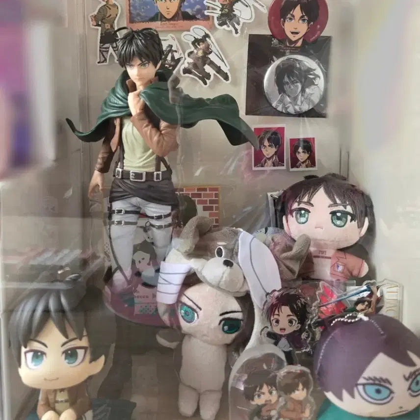 [BUNJANG] Attack on Titan Eren Goods Bundle / 진격의 거인 에렌 굿즈 피규어 누이 인형 일괄