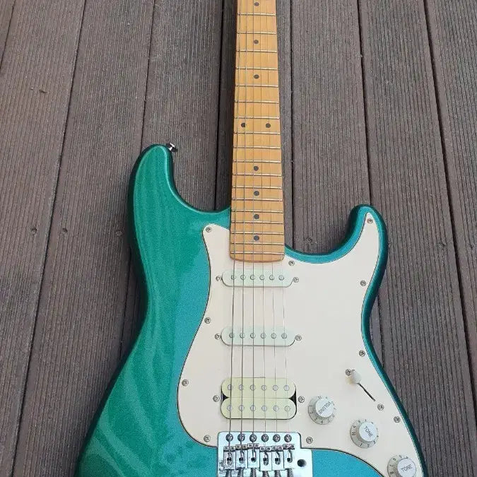 [BUNJANG] Lunas Seracente Electric Guitar Beginner / 루나스 일렉기타 세라센트 입문용 