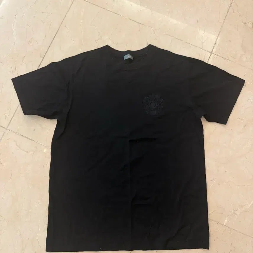 [BUNJANG] Dior Embroidered Black Short Sleeve T-Shirt XL / 디올 자수 검정 반팔 티셔츠 [XL]