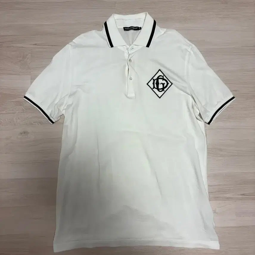 [BUNJANG] Dolce &amp; Gabbana White Logo Polo Shirt / 돌체앤가바나 화이트 니트웨어