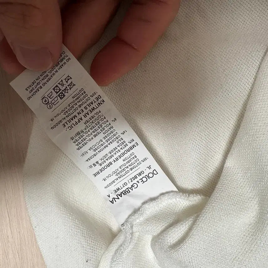 [BUNJANG] Dolce &amp; Gabbana White Logo Polo Shirt / 돌체앤가바나 화이트 니트웨어