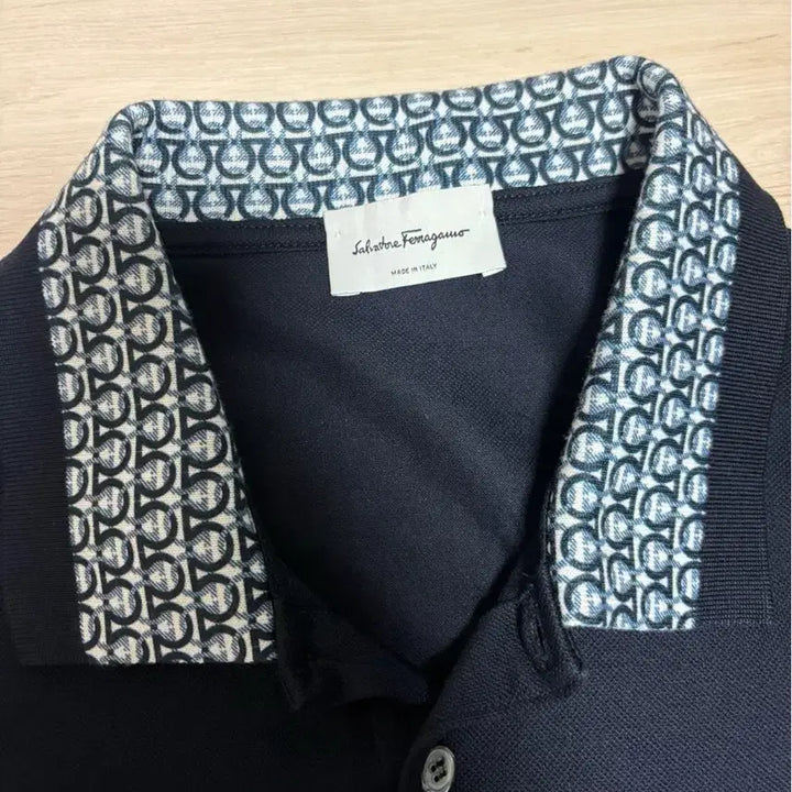 [BUNJANG] Ferragamo Monogram PK T-shirt Navy XL / 페라가모 모노그램 pk니트